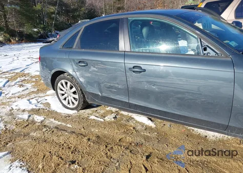 2009 Audi A4 2.0T Premium z USA, uszkodzony, nr VIN WAULF78KX9N042148